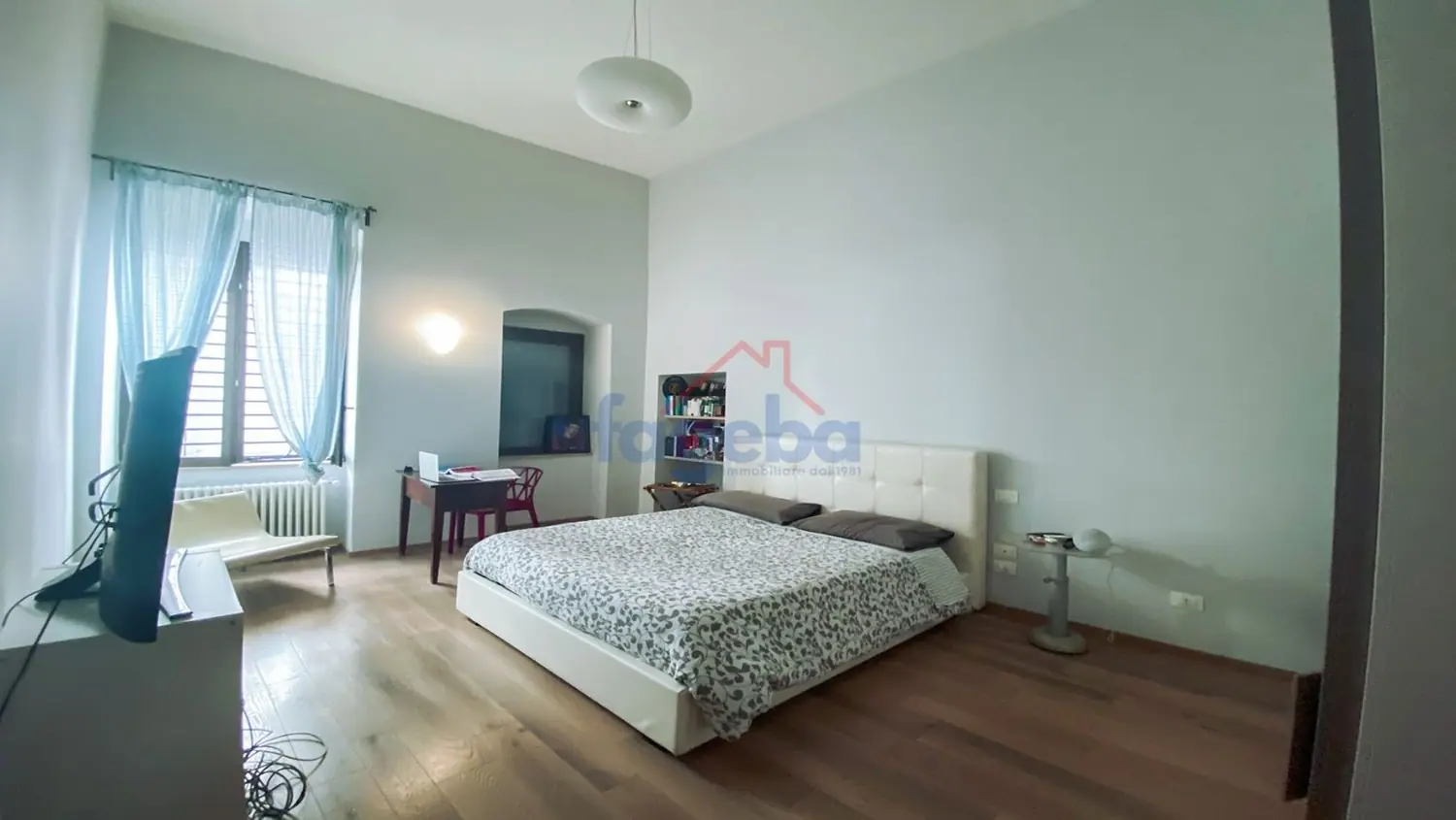 Appartamento ristrutturato con terrazza privata — foto 1