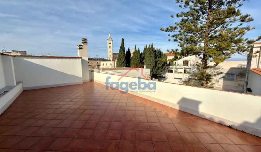 Ufficio di prestigio a Trani (zona porto) — foto 15