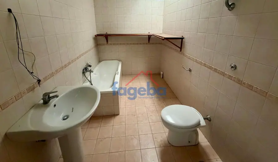 Ufficio di prestigio a Trani (zona porto) — foto 10