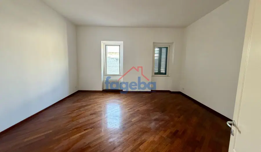 Ufficio di prestigio a Trani (zona porto) — foto 8