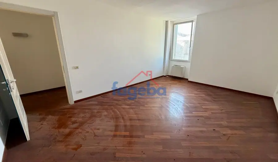 Ufficio di prestigio a Trani (zona porto) — foto 12
