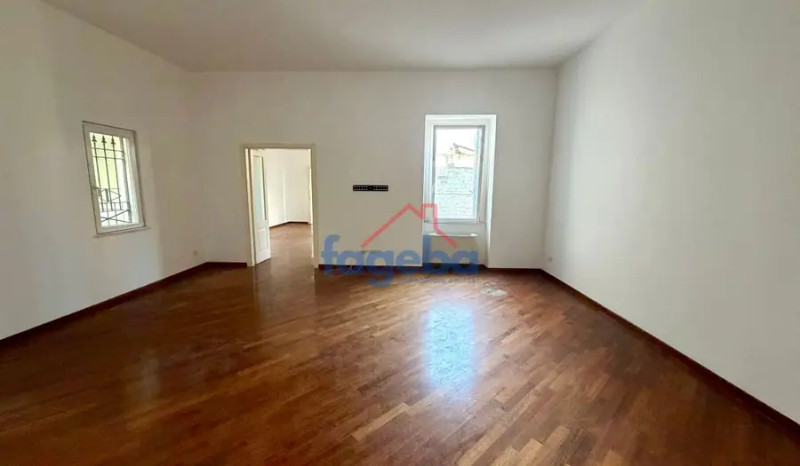 Ufficio di prestigio a Trani (zona porto) — foto 4